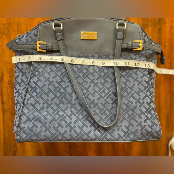 Tommy Hilfiger TH Monogram large purse navy blue - Picture 5 of 8